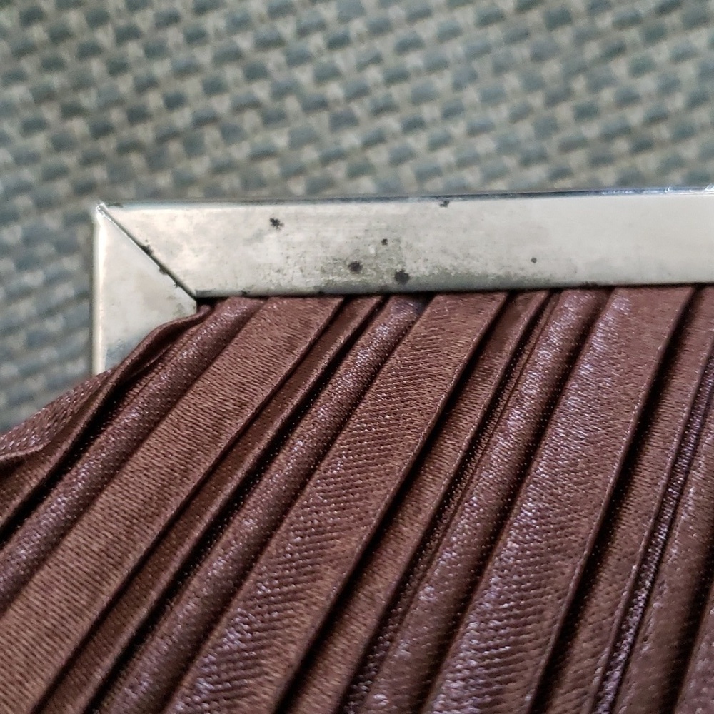 BROWN PLEATED SATIN CLUTCH - Picture 6 of 6